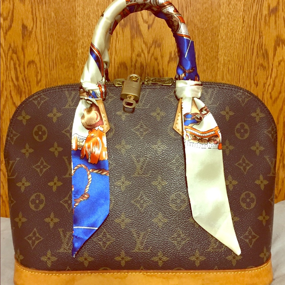 Louis Vuitton Alma